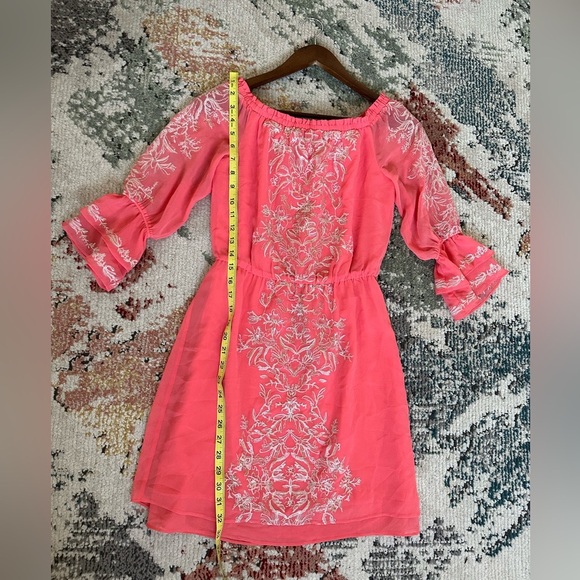 WHBM Coral Off Shoulder Embroidered Mini Chiffon Blouson Dress Ruffle XSP - Picture 4 of 9